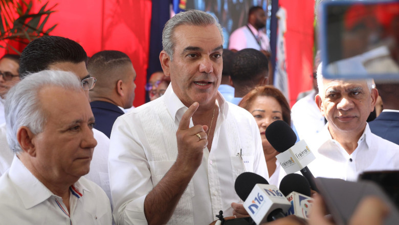 Abinader defiende la transparencia de las elecciones pese a denuncias de la oposición