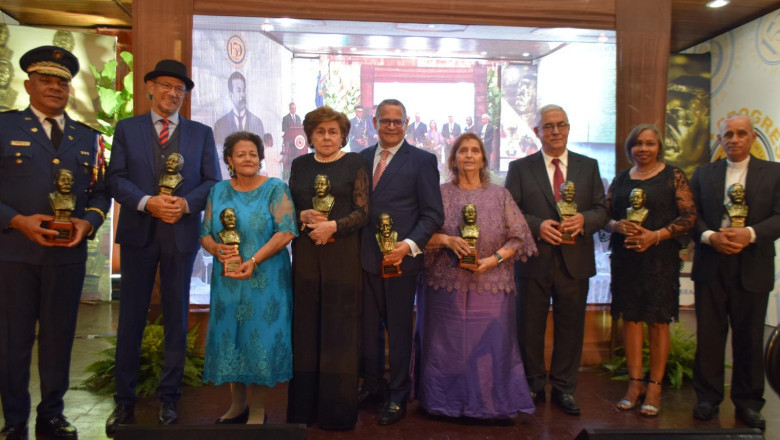 Amantes de la Luz entrega el Premio Peña y Reinoso de 2025 en educación, arte, cultura, periodismo y servicio comunitario